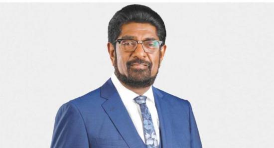 கெஹெலிய, அவரது மனைவி, மகள் ஆகியோர் கைது